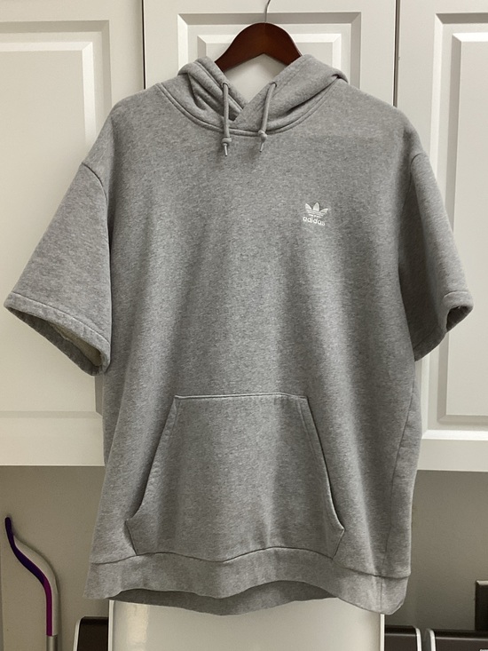adidas Other - adidas Light Gray Short-Sleeve Crewneck Hoodie